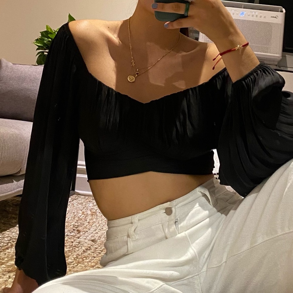 Black satin crop top Size M